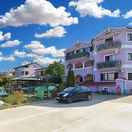 Fuer 4 Personen Ca 75 Qm In Peroj, Istrien Istrische Riviera